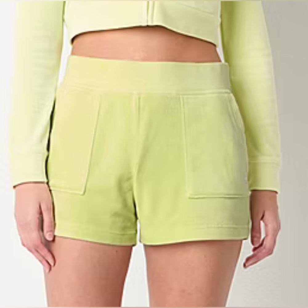 Juicy Couture Womens Mid Rise Velour Pull-On Short in Candy Green 🍏 🍭 🍬